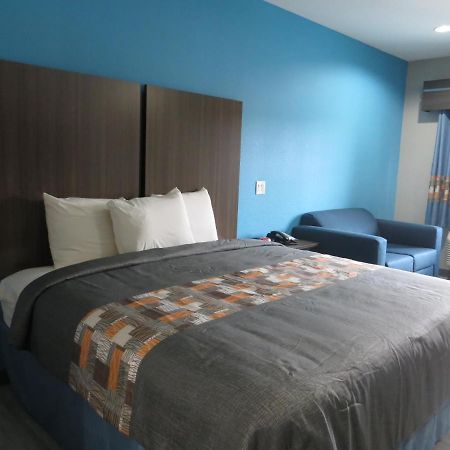 Haven Inn & Suites Willowbrook (Adults Only) Houston Bagian luar foto