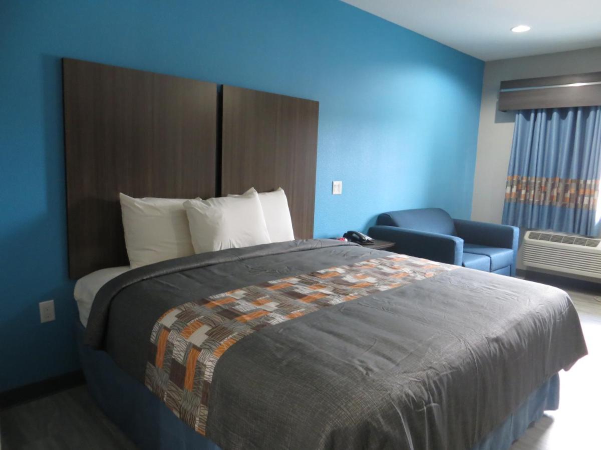 Haven Inn & Suites Willowbrook (Adults Only) Houston Bagian luar foto