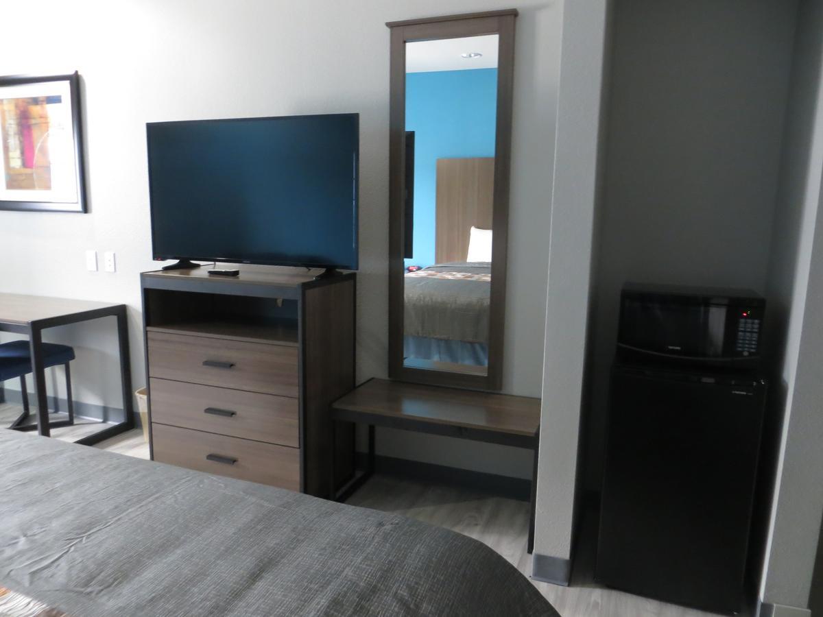 Haven Inn & Suites Willowbrook (Adults Only) Houston Bagian luar foto