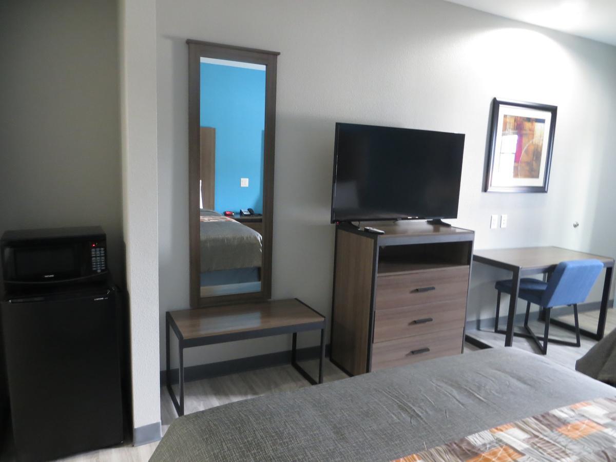 Haven Inn & Suites Willowbrook (Adults Only) Houston Bagian luar foto