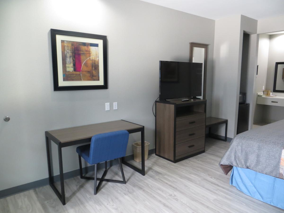 Haven Inn & Suites Willowbrook (Adults Only) Houston Bagian luar foto