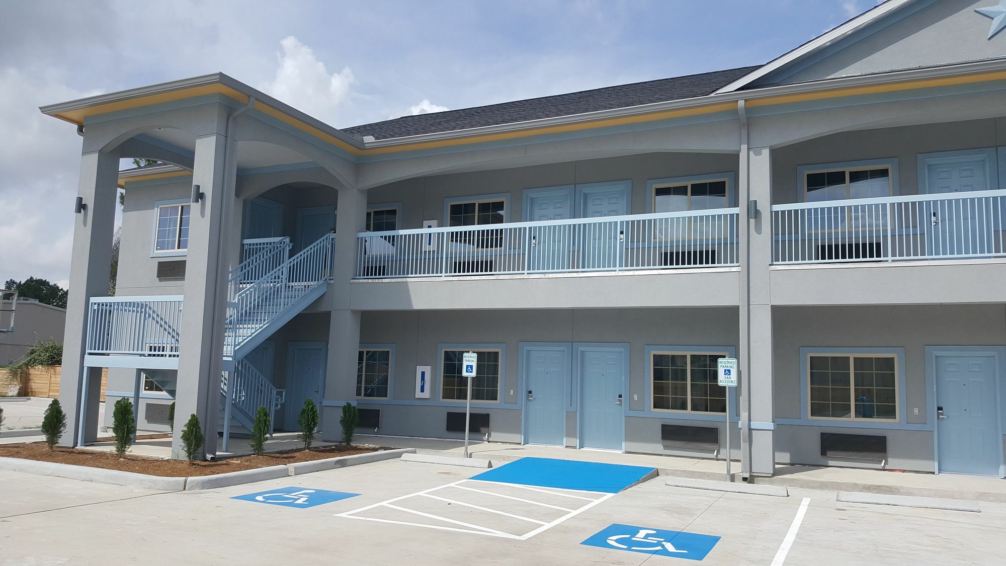Haven Inn & Suites Willowbrook (Adults Only) Houston Bagian luar foto