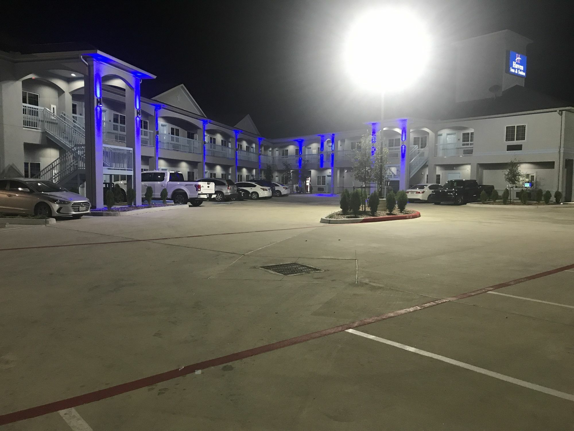 Haven Inn & Suites Willowbrook (Adults Only) Houston Bagian luar foto