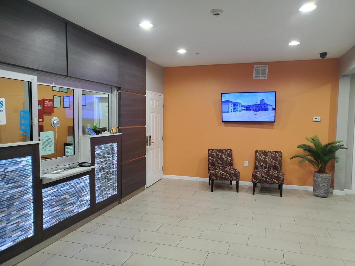 Haven Inn & Suites Willowbrook (Adults Only) Houston Bagian luar foto
